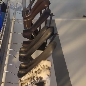 One Lot of fashion hangers 12 hangers